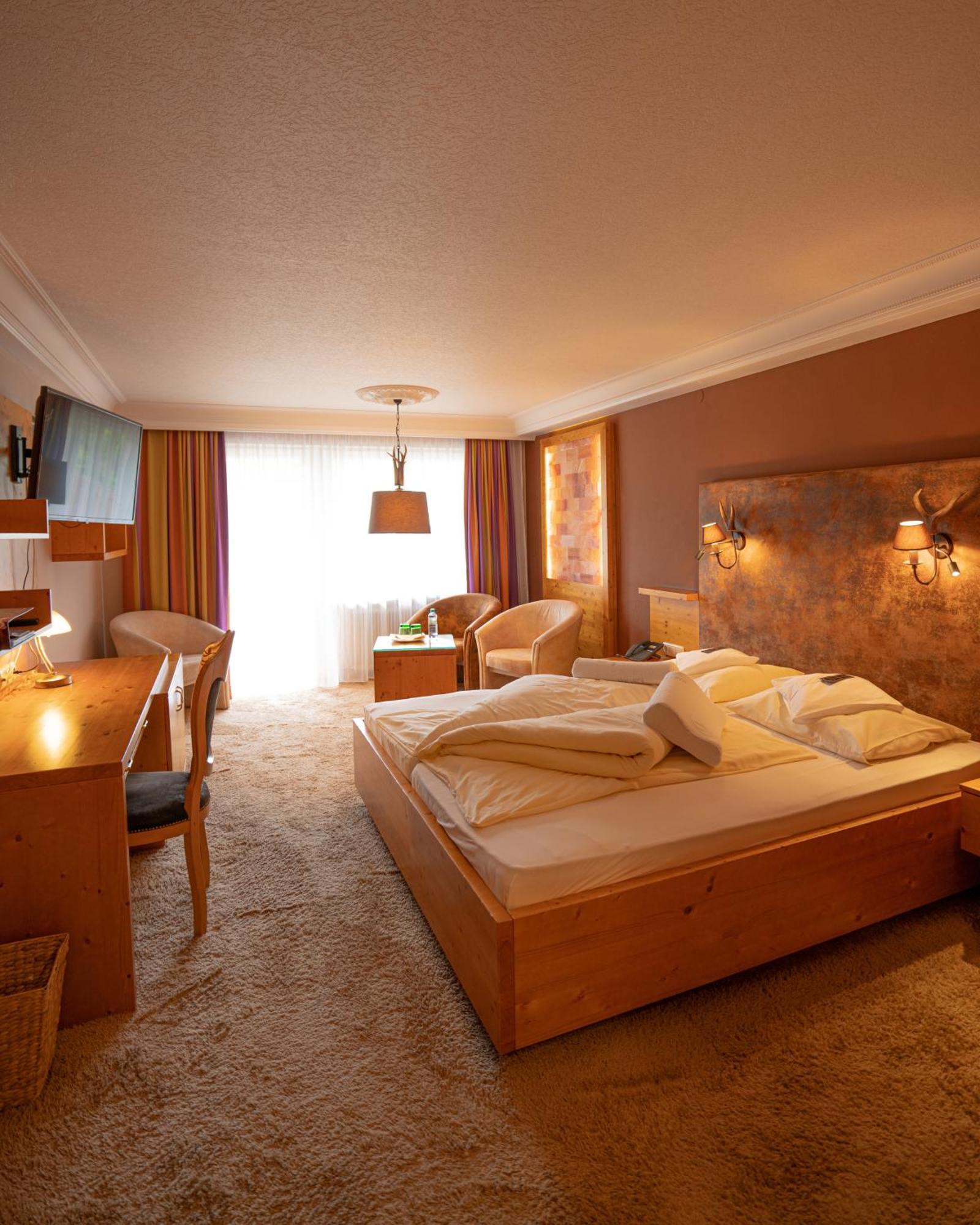 Hotel "Zum Ritter" Tannheim Bagian luar foto